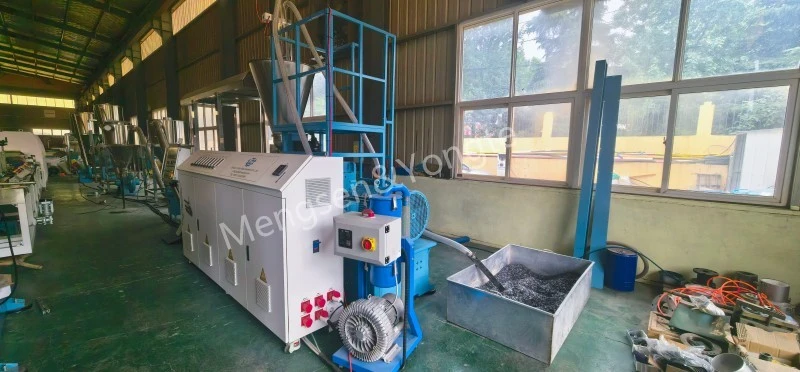 granulator WPC ປະສິດທິພາບສູງສໍາລັບລູກຄ້າເອີຣົບ