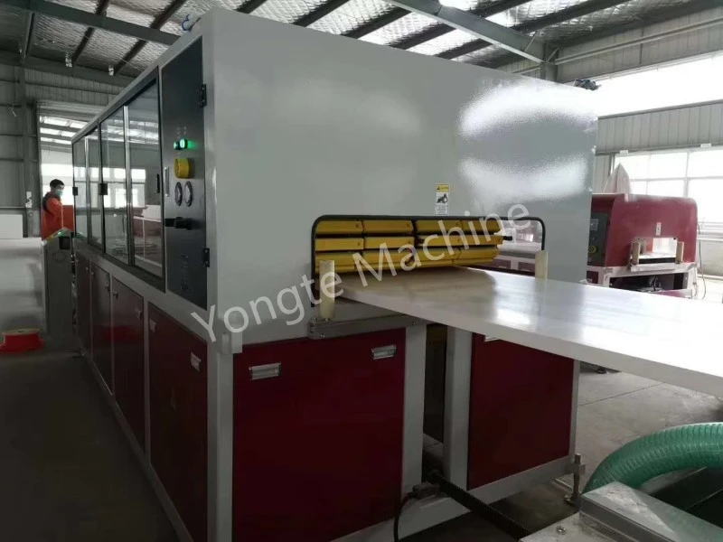 ເຄື່ອງຈັກຜະລິດປະຕູ PVC ຂອງບັງກະລາເທດ
